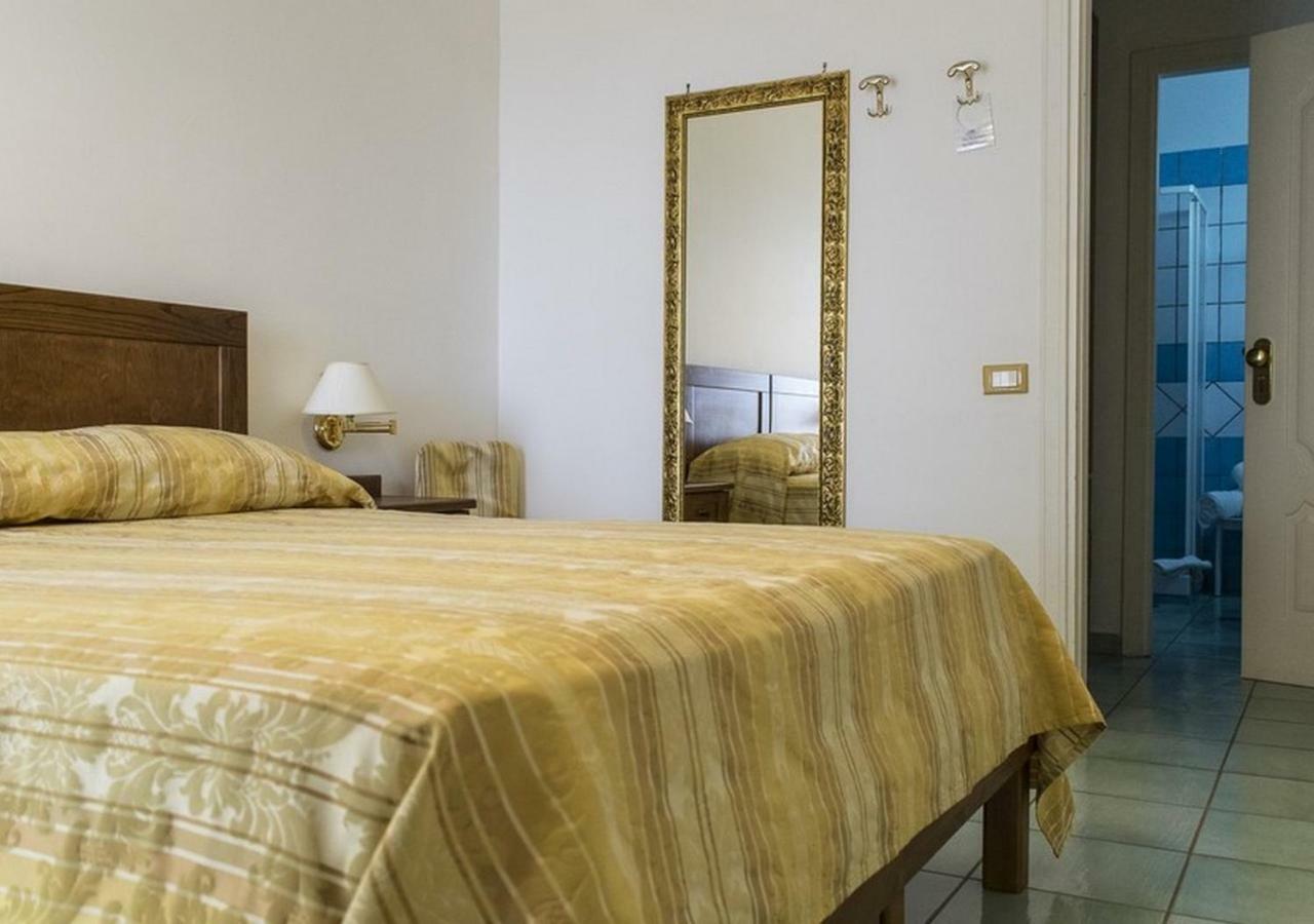 Hotel Baia Palinuro Luaran gambar